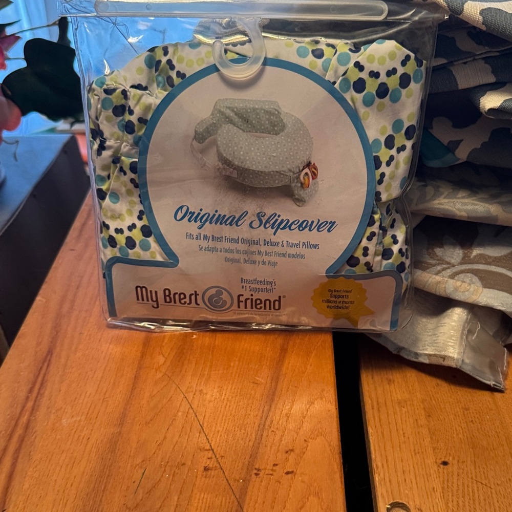 Slipcover - Polka Dot Design